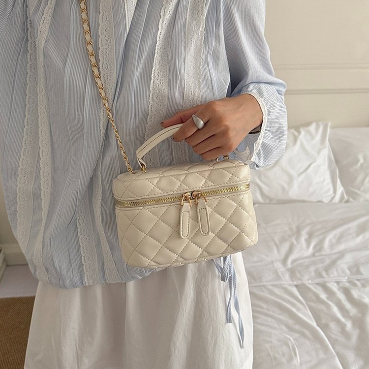 Women's Box Bag with Zipper Closure - Summer 2026 - One Size - Image 2