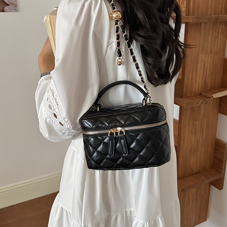 Women's Box Bag with Zipper Closure - Summer 2026 - One Size - Image 4