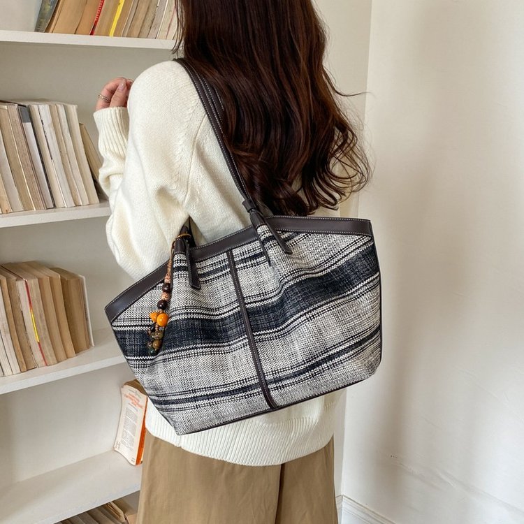 Canvas and PU Plaid Tote Bag for Daily Use Fall 2026 One Size - Image 4